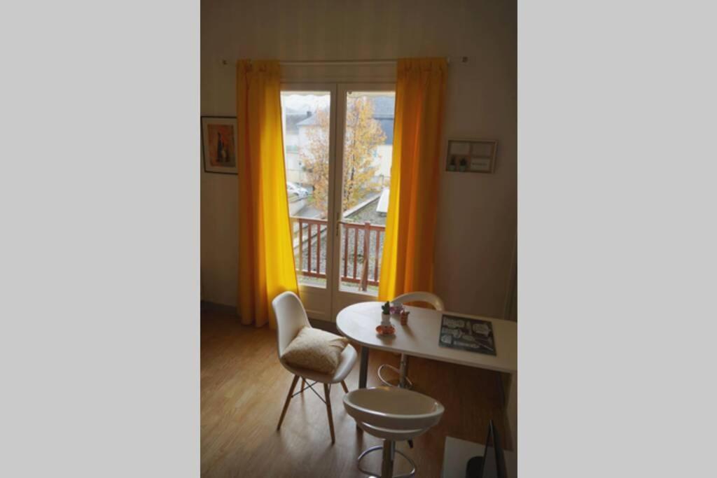 Studio Lumineux Au Centre Ville Bagneres-de-Bigorre Ngoại thất bức ảnh